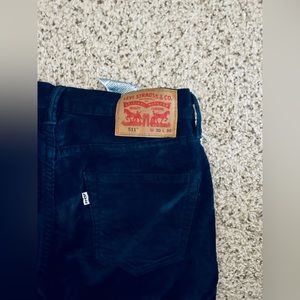 Levis Dark Navy blue 511 corduroy 5 pocket pants 30x30